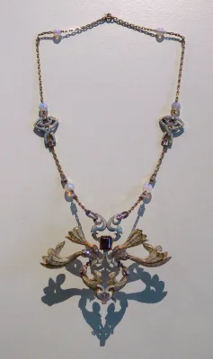 Lumen Solitaire Pendant